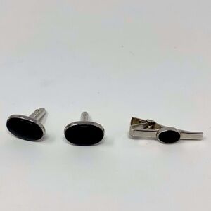 Vintage Black Oval and Silver Tone Quality CufflLinks and Tie Clip Set
